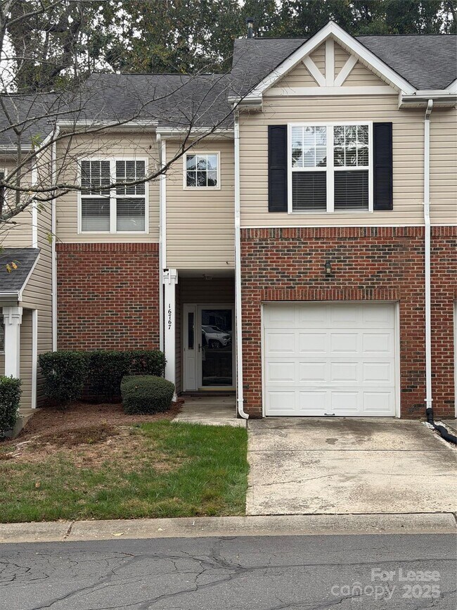 Foto del edificio - 16767 Commons Creek Dr