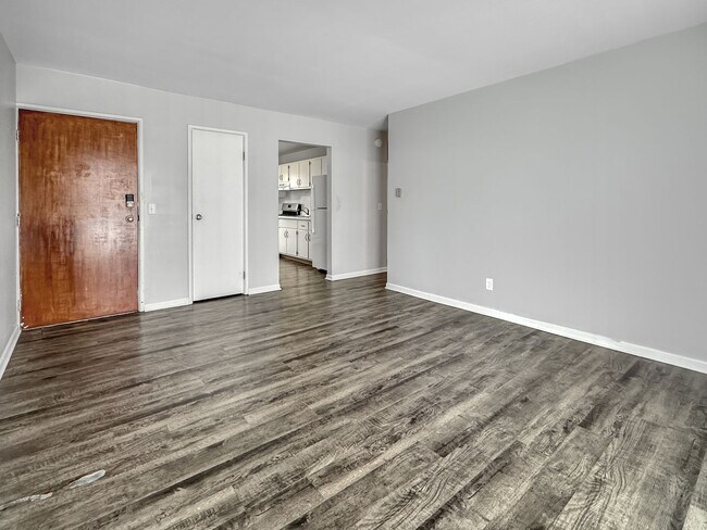 Building Photo - 1720 Porter St SW