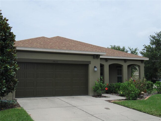 Foto del edificio - 2822 Maple Brook Loop