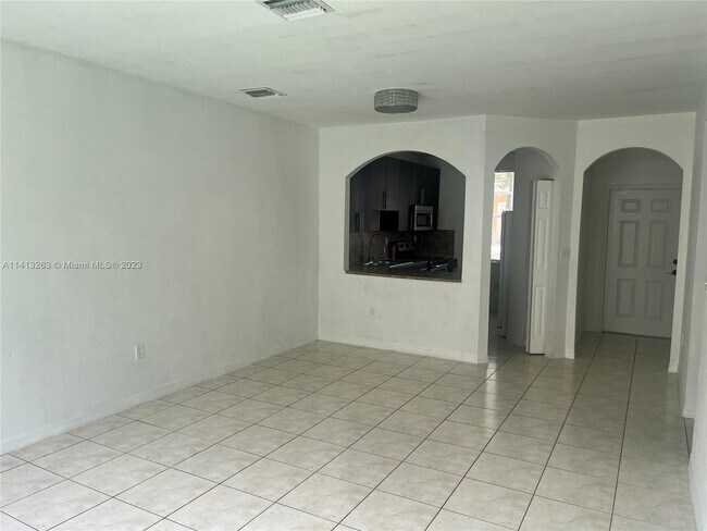 Foto del edificio - 761 SE 2nd St