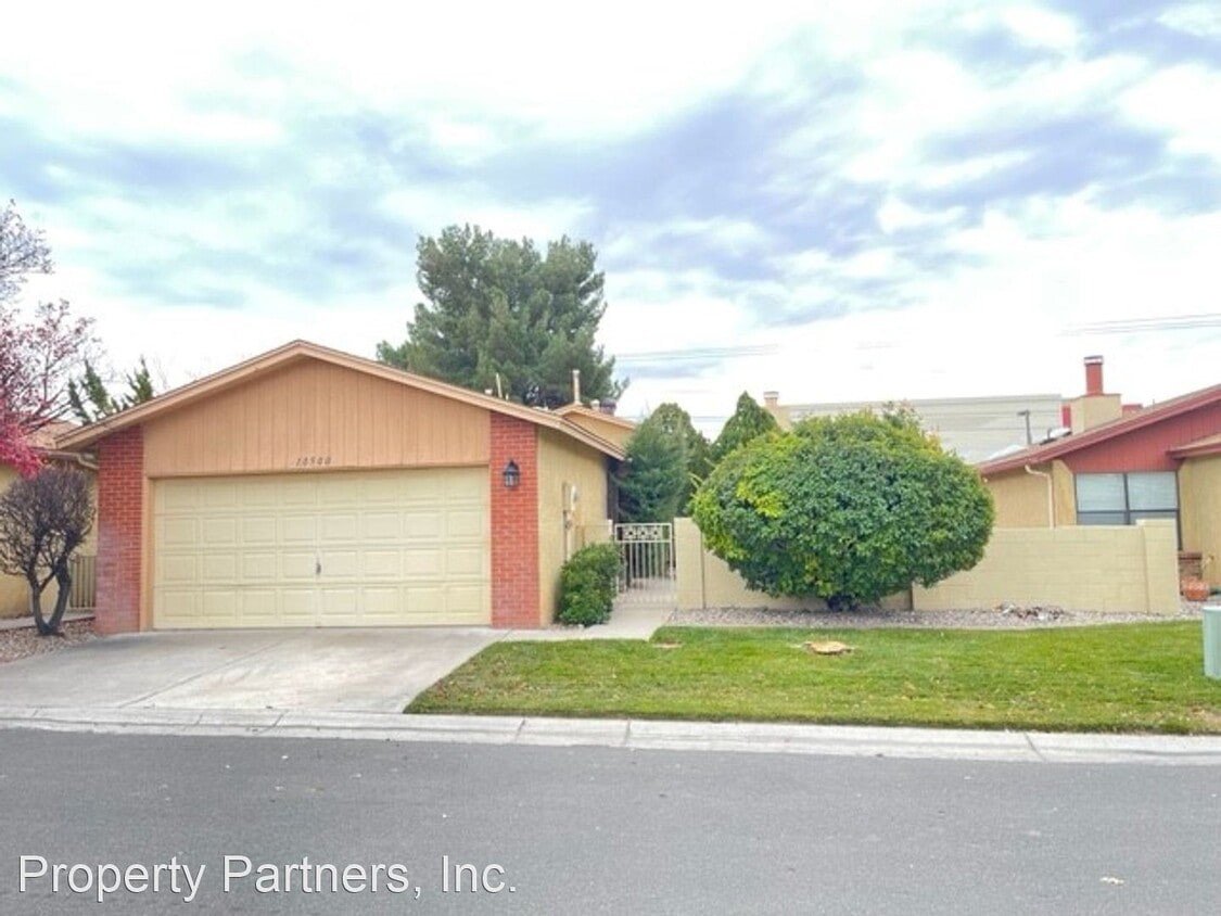 Primary Photo - 10500 Lagrange Park Dr NE