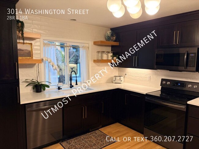 Building Photo - 3014 Washington St