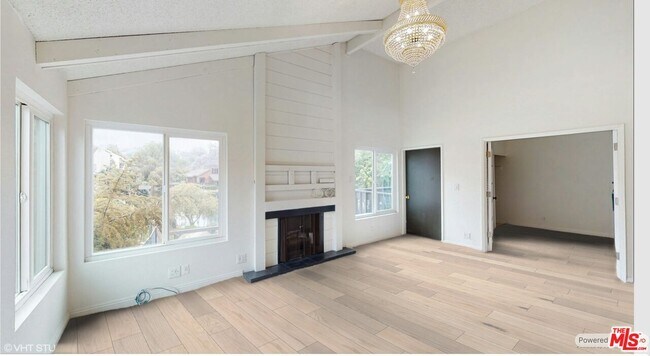 Foto del edificio - 4603 Maytime Ln