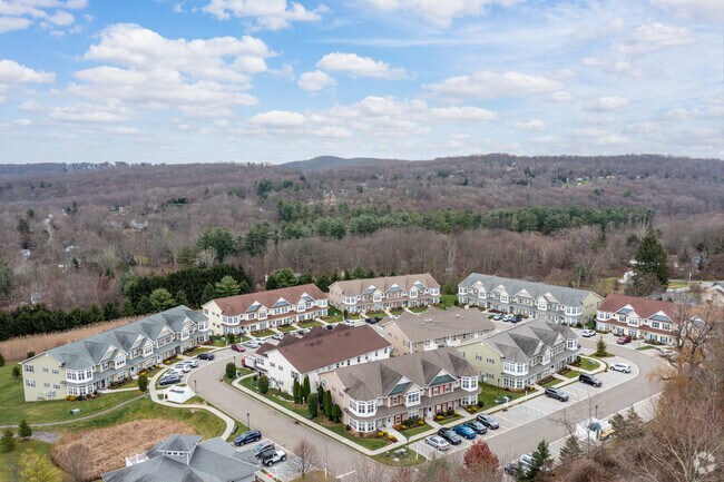 Foto aérea - Stoneleigh Woods at Carmel