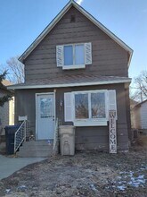 Building Photo - 414 3rd St NE