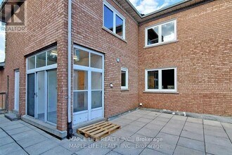 Building Photo - 48 Brookshill Crescent