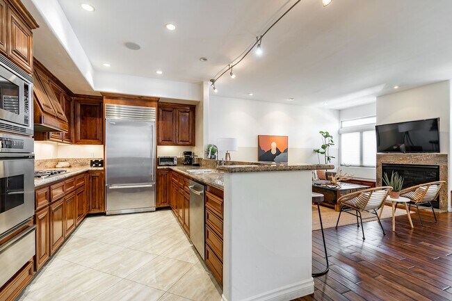 Foto del edificio - 109 W Montecito Wy