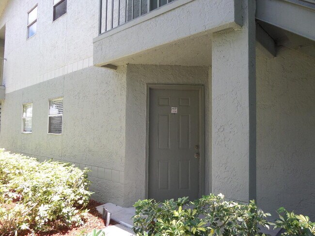 Foto del edificio - 1401 Village Blvd