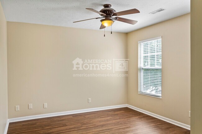 Building Photo - 3188 Summitrun Drive