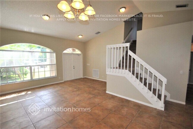 Foto del edificio - 7171 Saratoga Waters Way