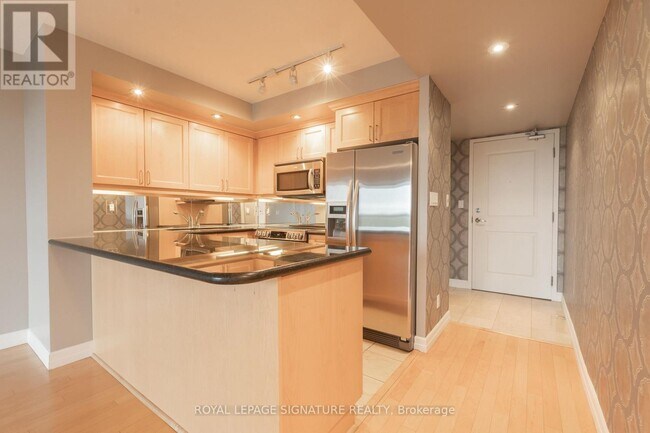Photo du bâtiment - 900 Mt Pleasant Rd