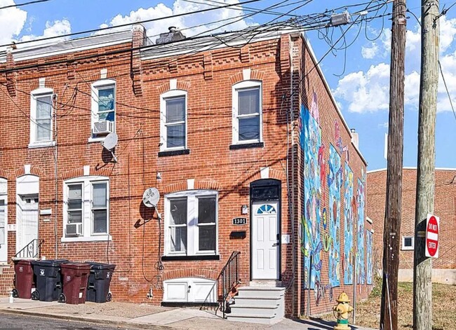 Building Photo - 1301 Lancaster Ave