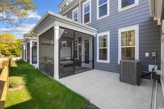 Building Photo - 2207 Pin Seeker Ct