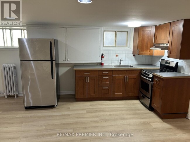 Building Photo - 1342 Pape Ave