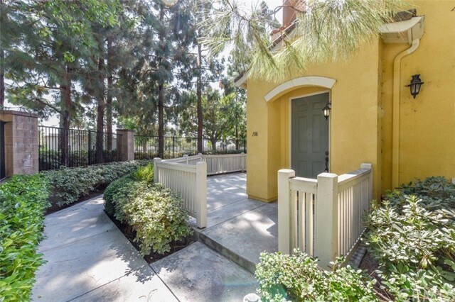 Building Photo - 108 Timberwood