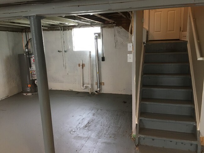 Building Photo - 6233 Marie Ave