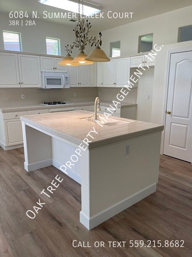 Building Photo - 6084 N Summer Creek Ct