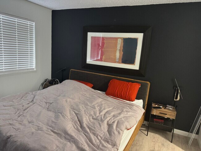 Foto del edificio - 1217 Coyote Creek Ct
