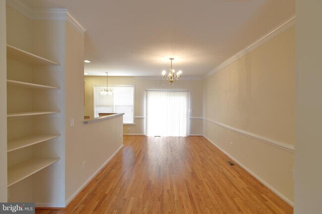 Building Photo - 105 Seaspray Terrace