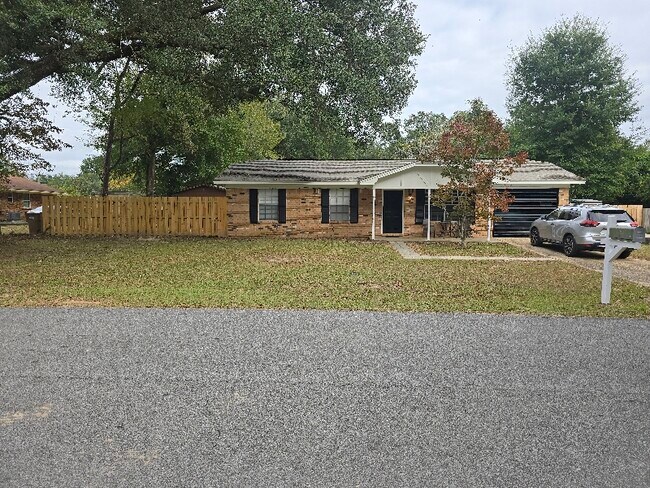 Building Photo - 4752 Pecanwood Pl