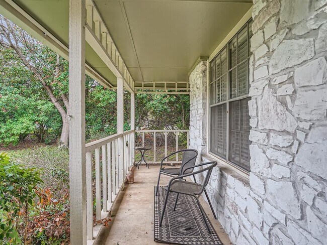 Foto del edificio - 7701 Copano Dr