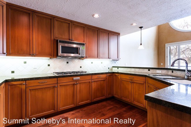 Building Photo - 4 br, 4 bath House - 2812 Four Lakes Drive