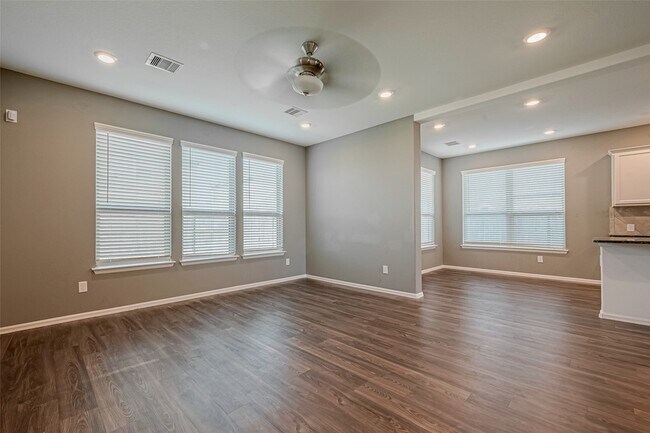 Foto del edificio - 7603 Rainy Valley Ln