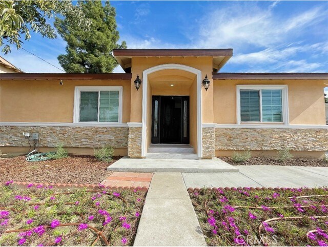 Foto principal - 2662 Washington Ave