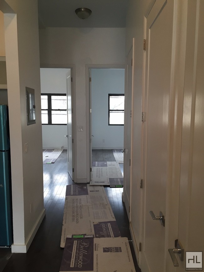 Foto del edificio - 1106 Halsey St