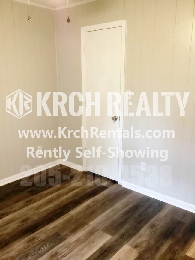 Building Photo - Adorable 3 bedroom, 2 bathroom home!