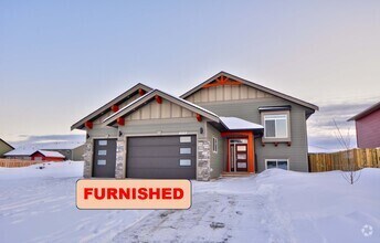 Building Photo - 8323-C-8388 88 Ave