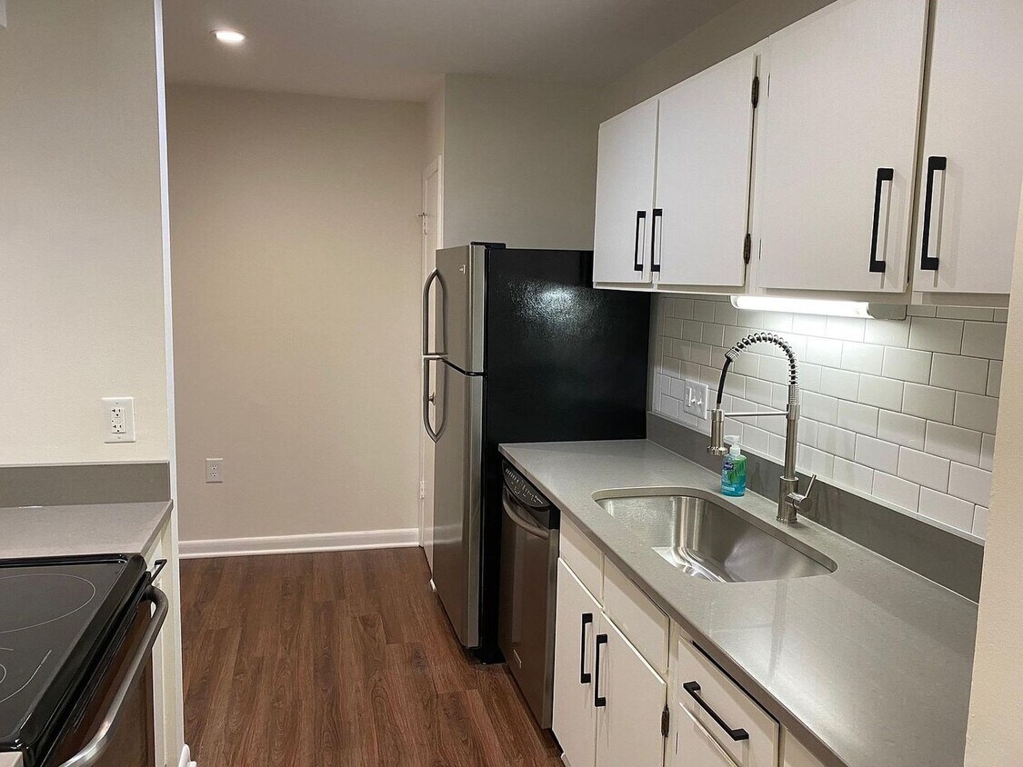 4948 Sardis Rd, Charlotte, NC 28270 House Rental in Charlotte, NC