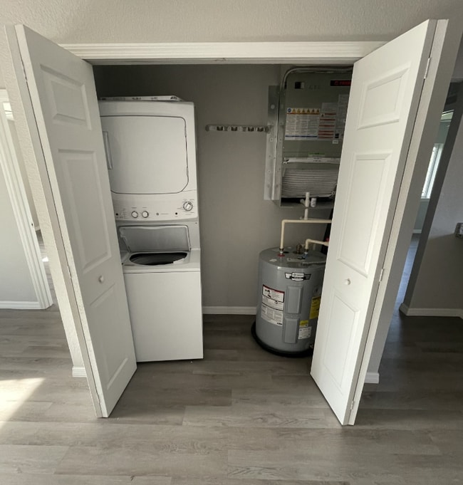 Foto del edificio - 1935 Ave O SW