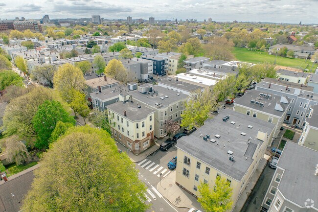 Building Photo - 6 Marney St