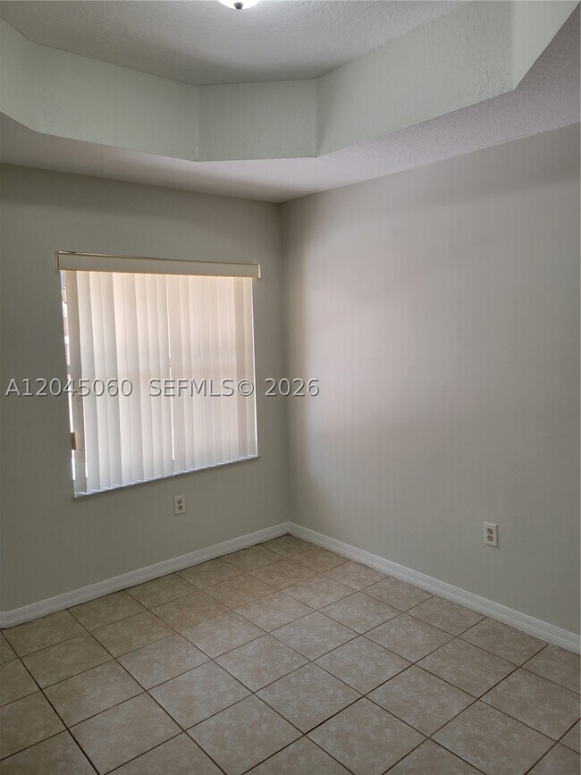 Foto del edificio - 618 SW 106th Ave