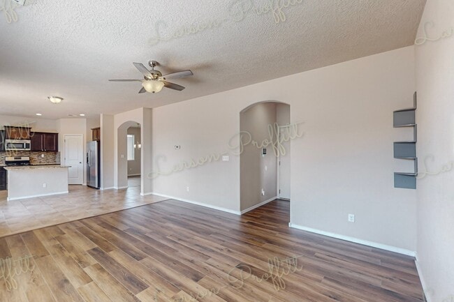 Building Photo - 1038 Desert Sunflower Dr NE