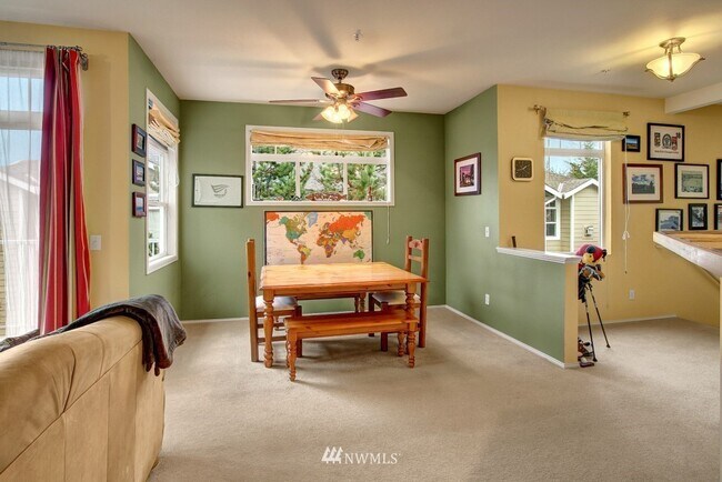 Foto del edificio - 544 241st Ln SE