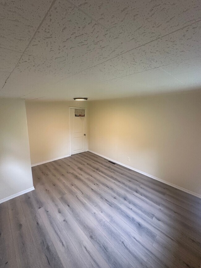 Foto del edificio - 520 N Maple St