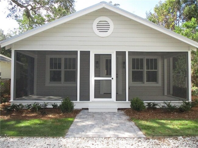 Foto del edificio - 403 Oleander Rd