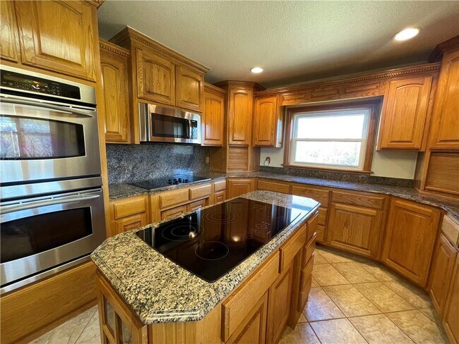 Building Photo - 20068 Wc 4069