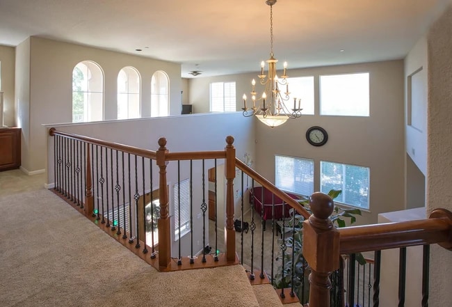 Building Photo - 2674 Torrey Pines Dr
