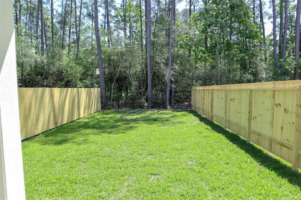 Primary Photo - 118 Artesian Way