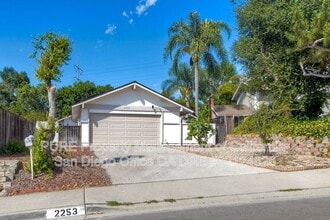 Building Photo - 2253 Raintree Pl