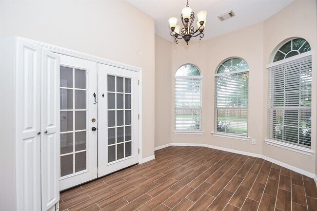 Foto del edificio - 21915 Stockbridge Ln