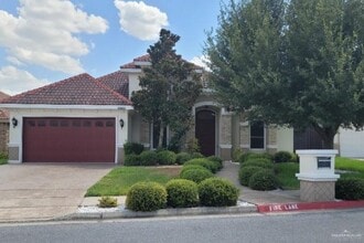 Building Photo - 5105 W Highland Ave