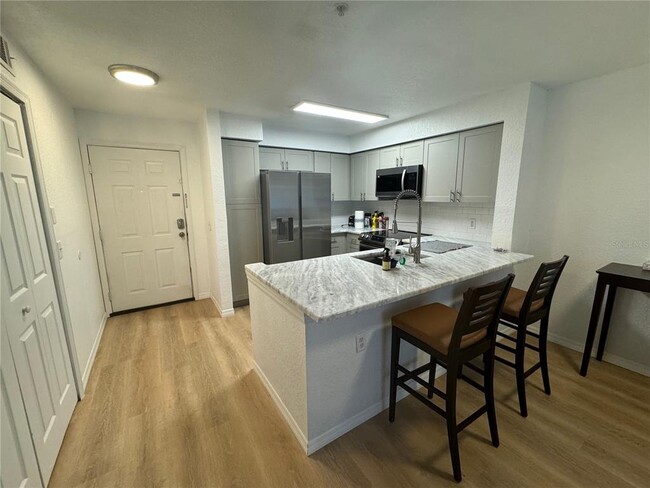 Foto del edificio - 14037 Fairway Island Dr
