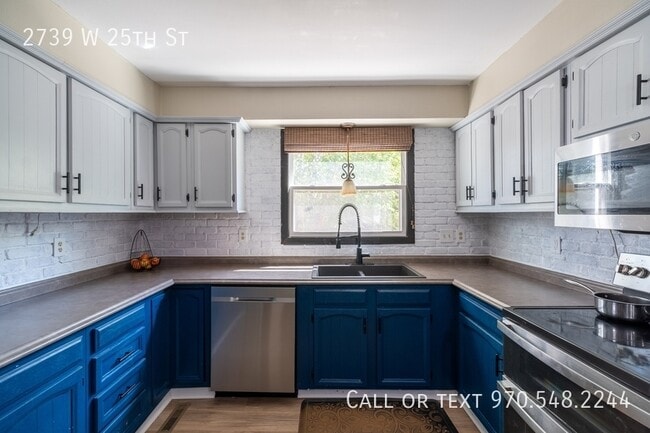 Foto del edificio - 2739 W 25th St