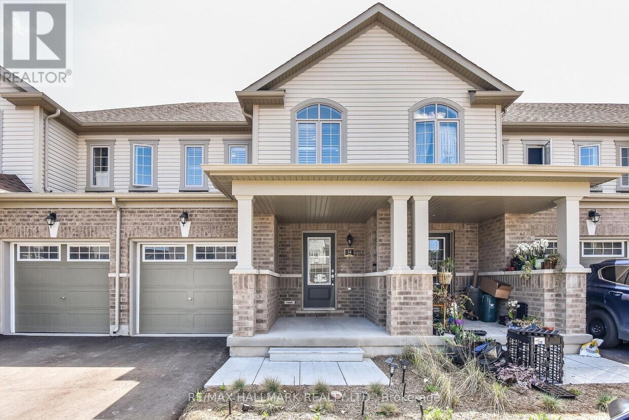 Primary Photo - 740-740 Linden Dr