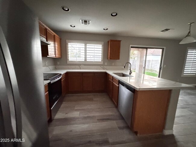 Building Photo - 2719 S Sailors Way