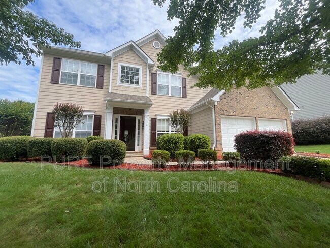 Foto del edificio - 116 Steeplechase Ave